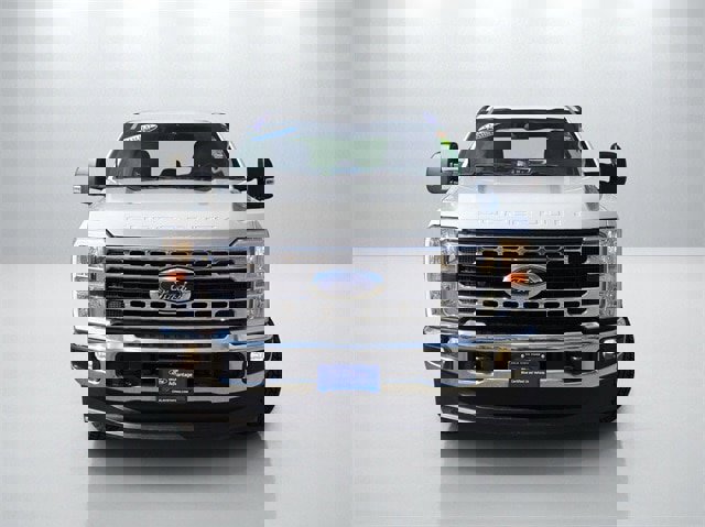 Certified 2024 Ford F350 XLT w/ FX4 Off-Road Package image 2