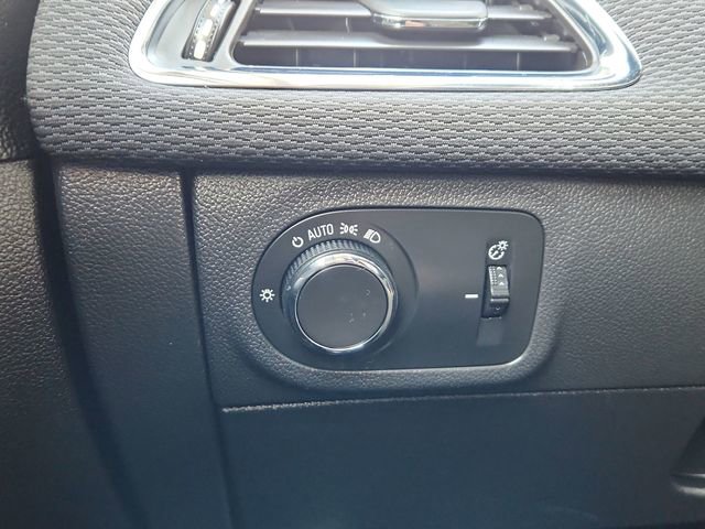 Used 2017 Chevrolet Cruze LS image 36