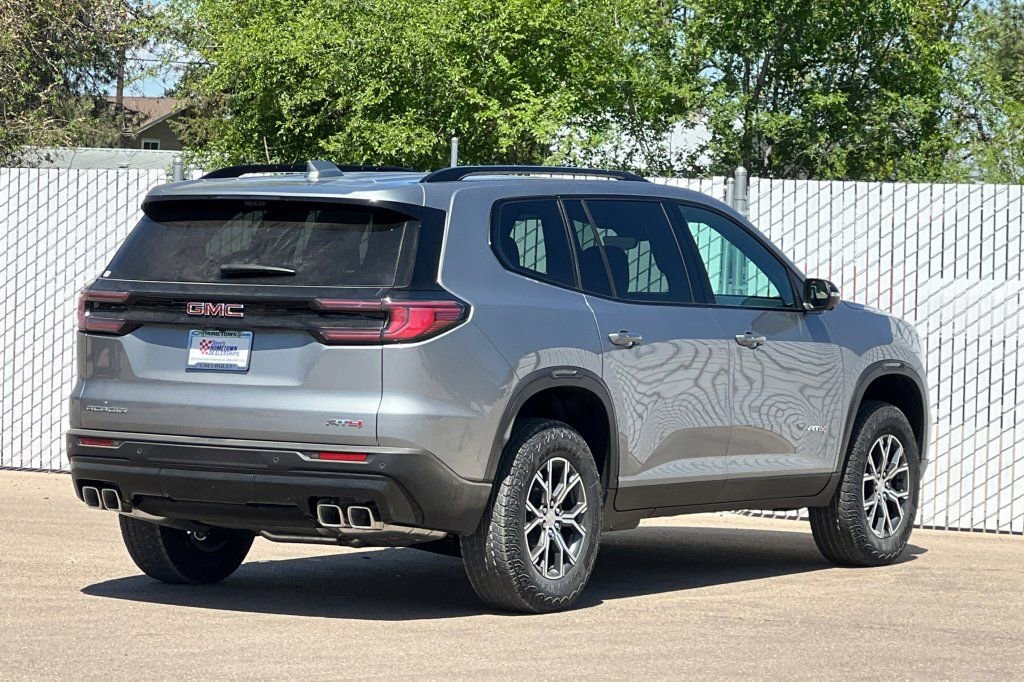 New 2026 GMC Acadia AT4 w/ Luxury Package AWD/4WD image 4