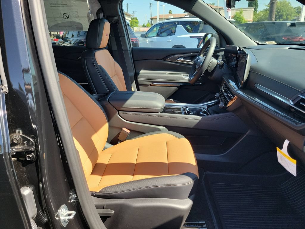 New 2027 Chevrolet Traverse Z71 w/ Driver Confidence Package AWD/4WD image 16