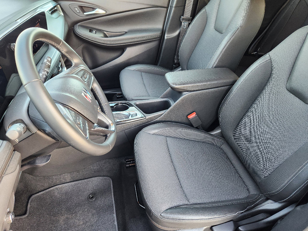Certified 2025 Buick Encore GX Preferred image 13