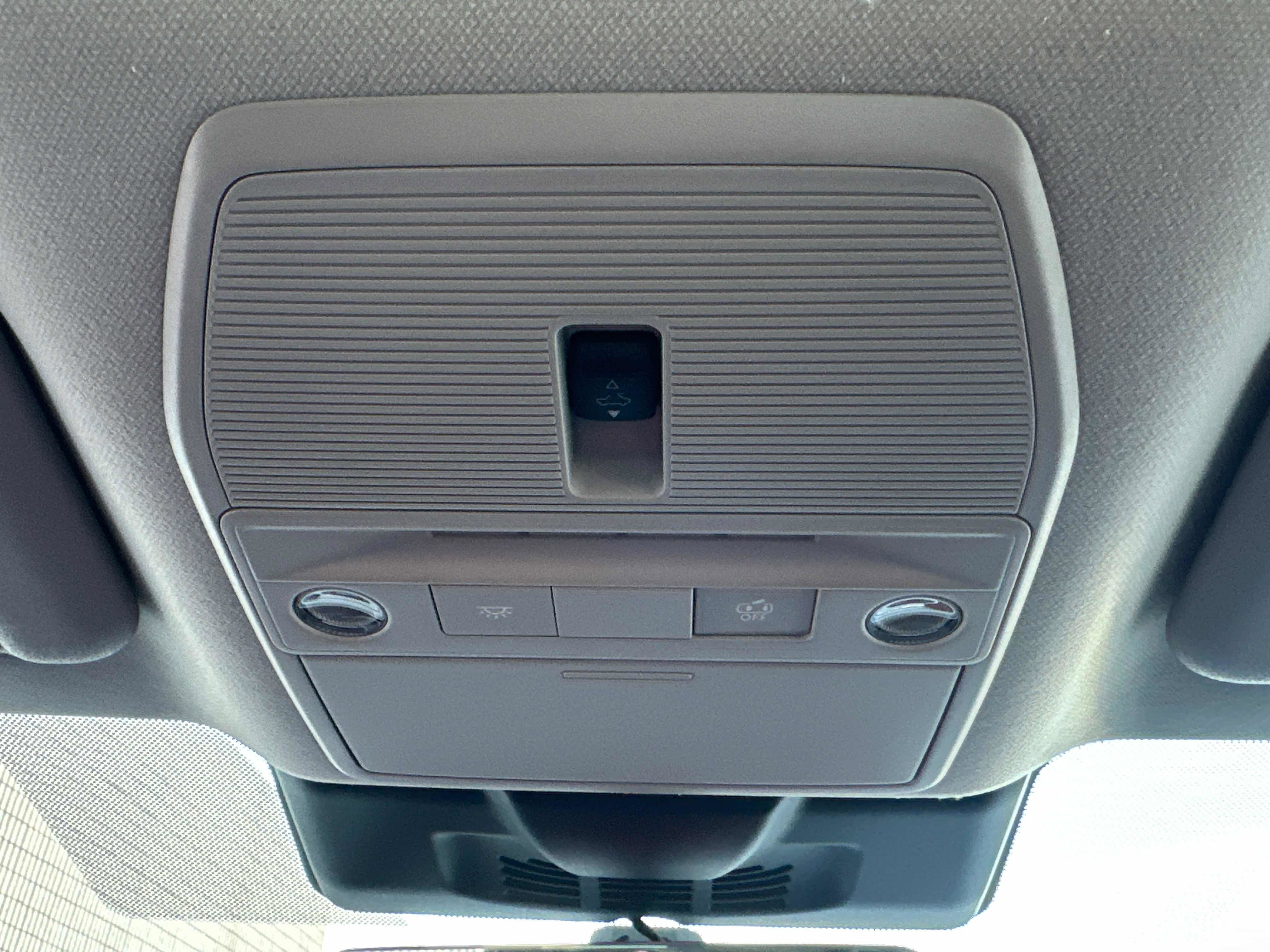 New 2026 Nissan Sentra SR w/ SR Premium Package FWD image 34