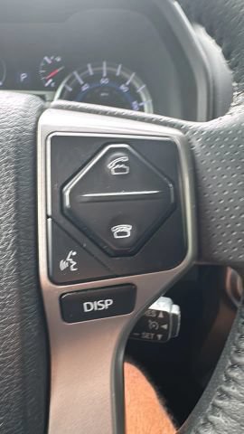 Used 2018 Toyota 4Runner Limited AWD/4WD image 11