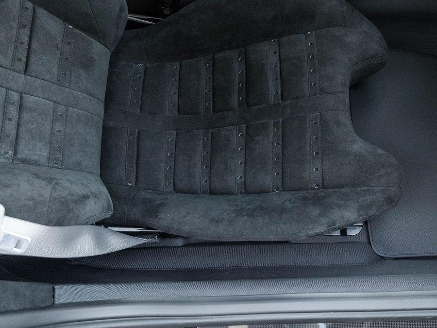 Used 2022 Ferrari 812 Competizione image 22