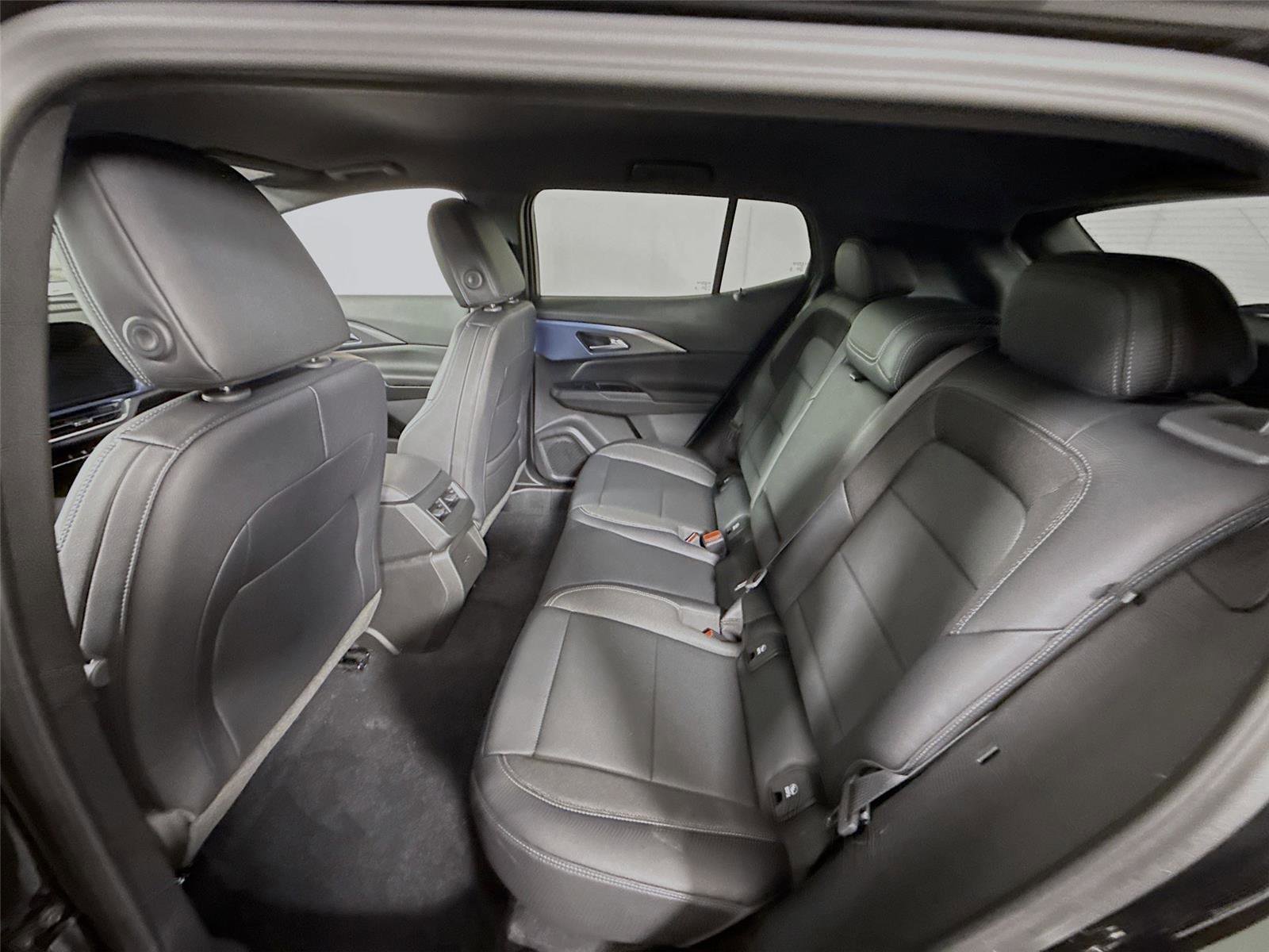 New 2026 Chevrolet Equinox EV LT image 18