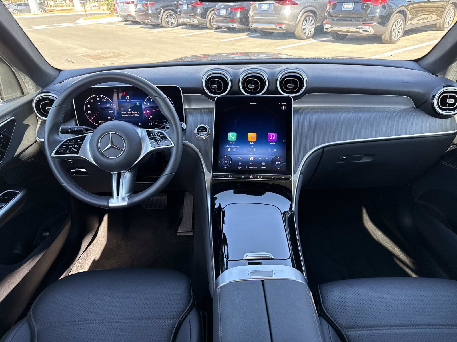 Used 2025 Mercedes-Benz GLC 300 image 18