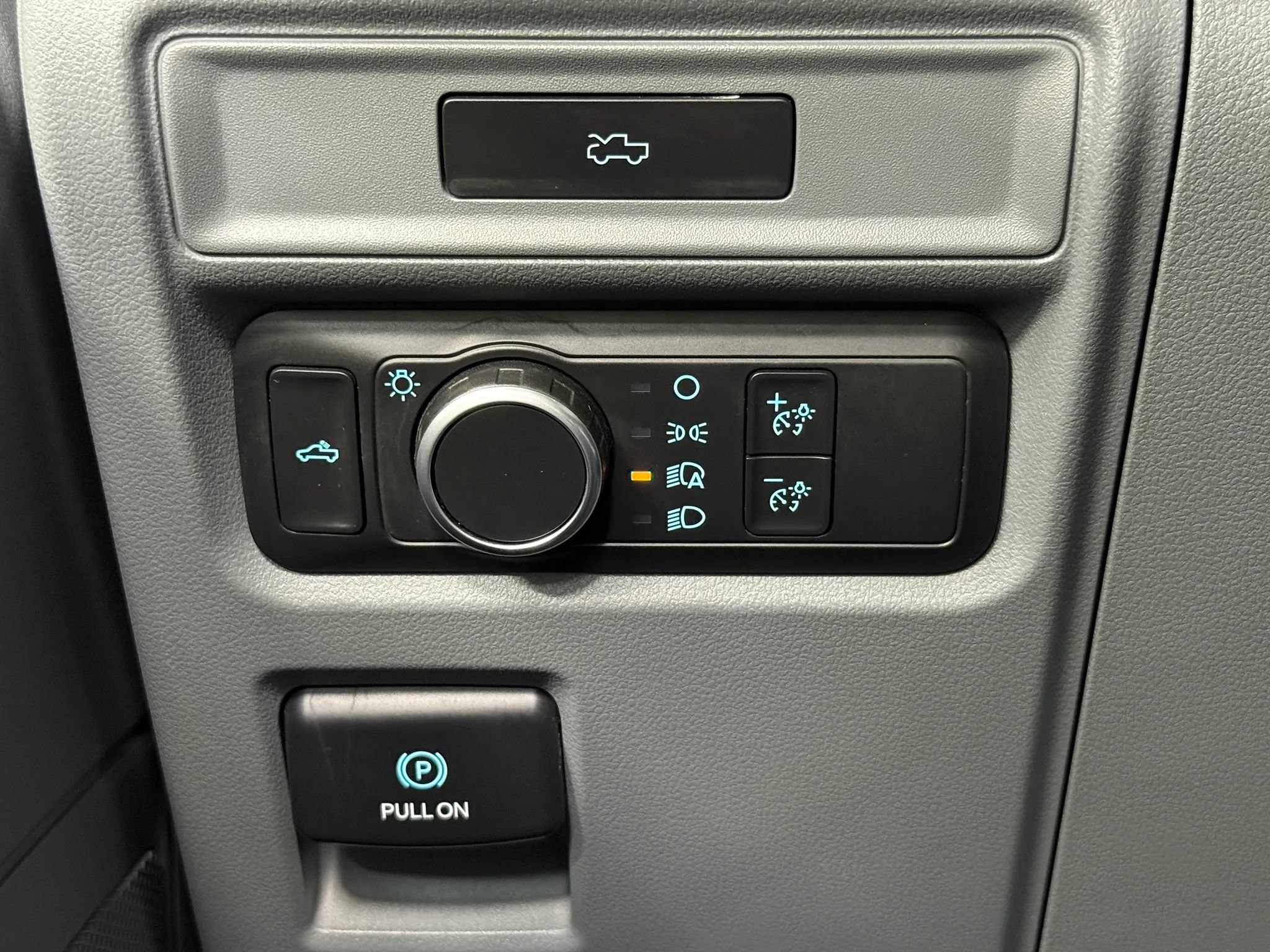 Used 2022 Ford F150 Lightning Pro AWD/4WD image 27