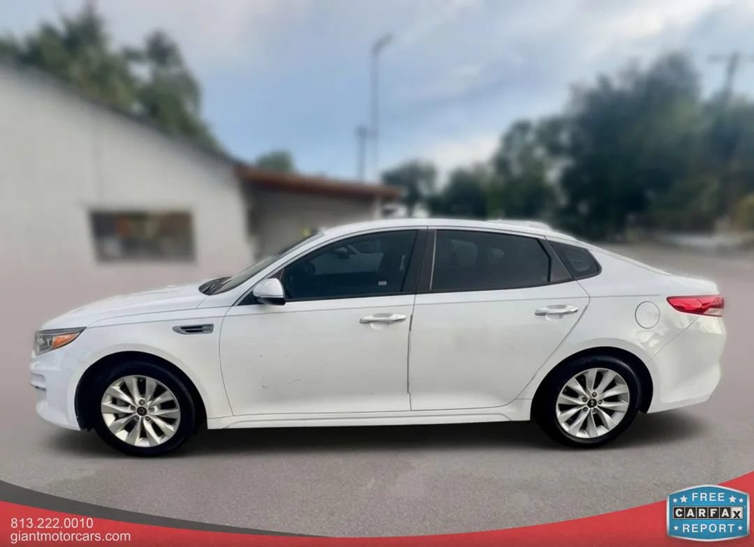 Used 2018 Kia Optima LX w/ 17" Alloy Wheels Package FWD image 8