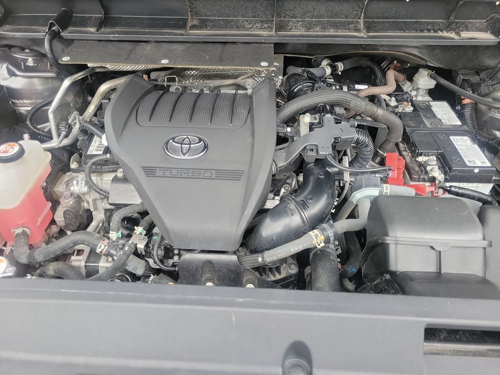 Certified 2024 Toyota Highlander XLE FWD image 41