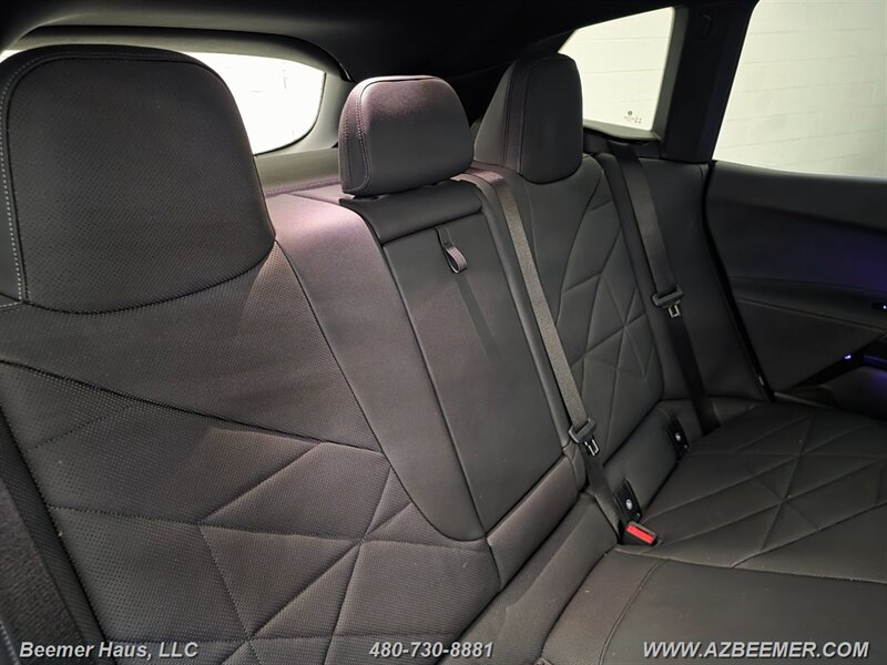 Used 2024 BMW iX xDrive50 AWD/4WD image 34