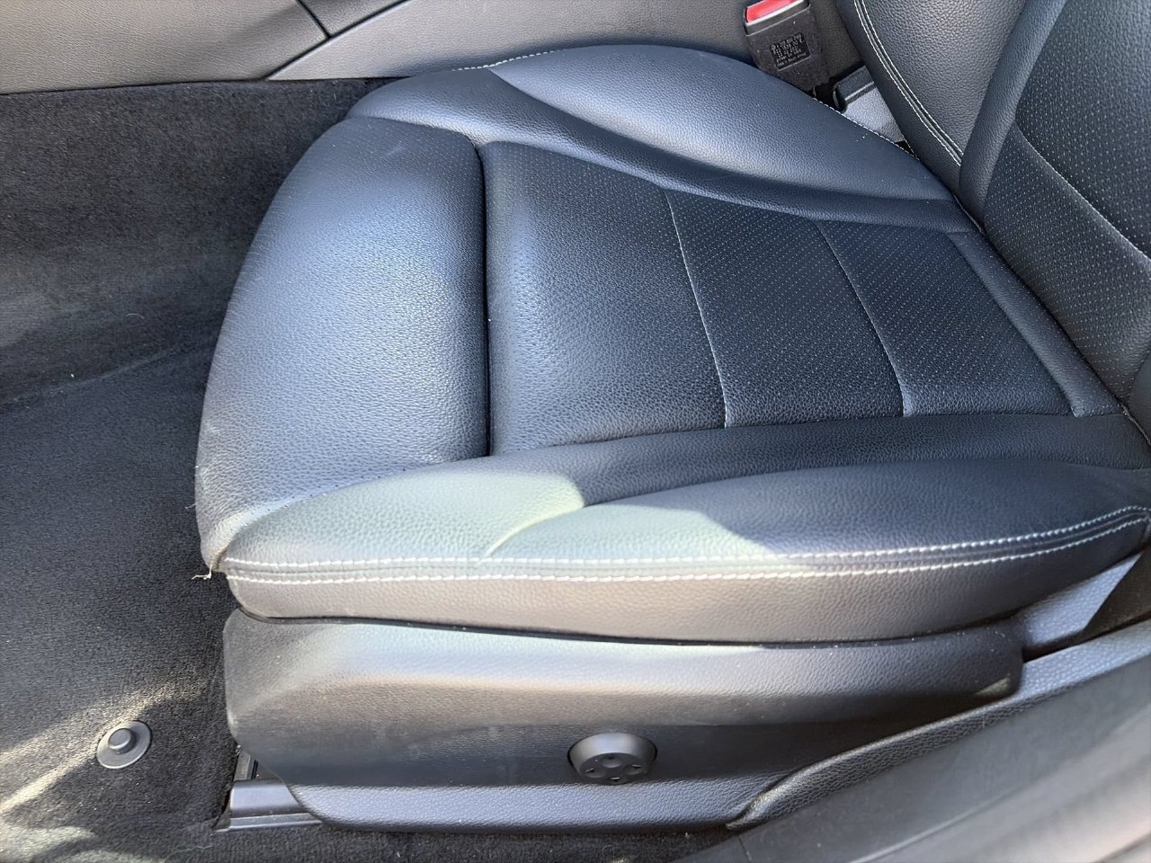 Used 2021 Mercedes-Benz C 300 Sedan image 19