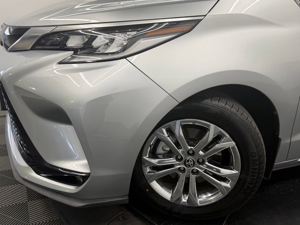 Certified 2023 Toyota Sienna XSE w/ XSE Plus Package AWD/4WD image 5