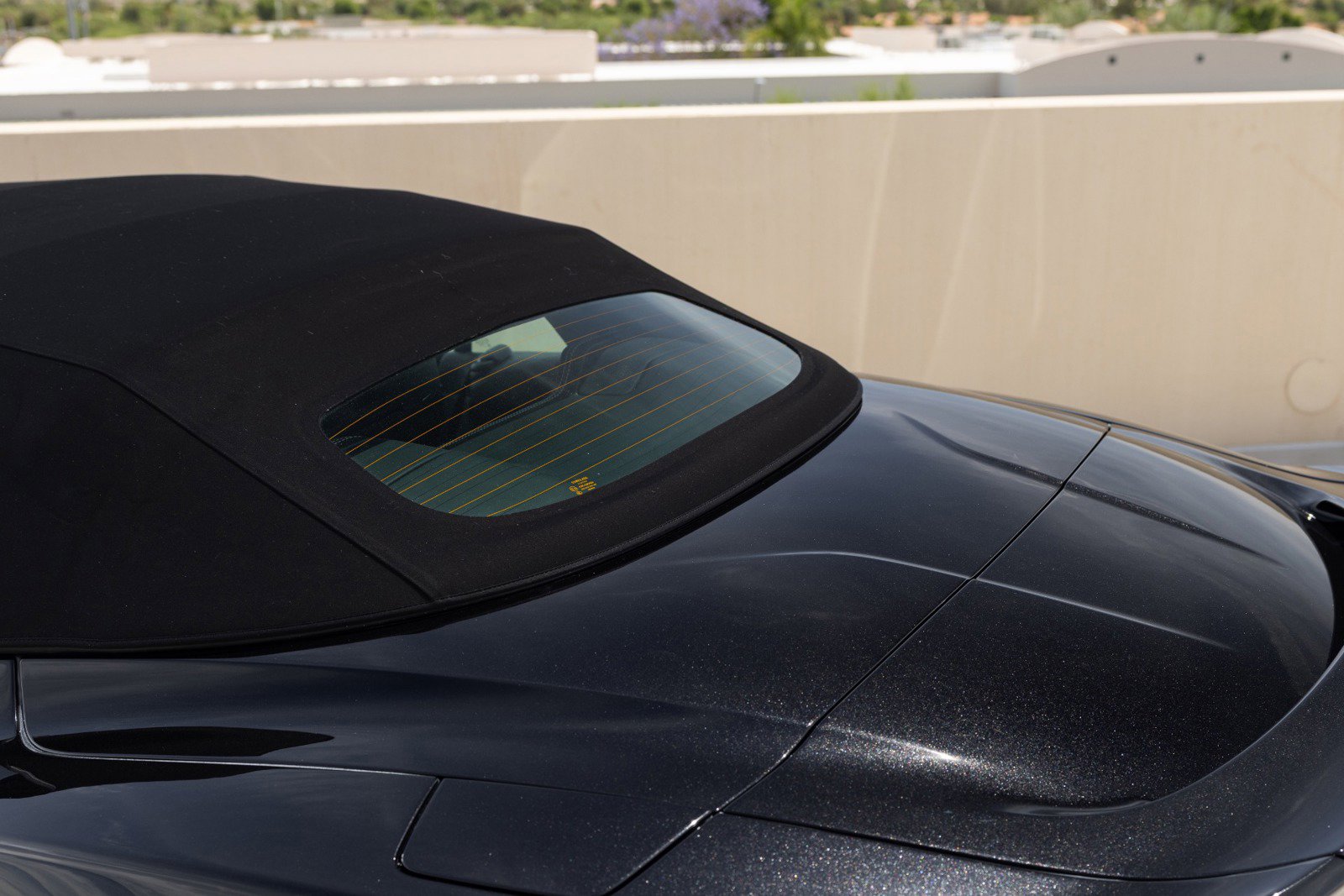 Used 2015 Aston Martin Vanquish Volante RWD image 35