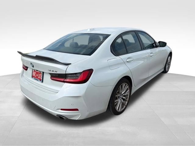 Used 2023 BMW 330i Sedan RWD image 3
