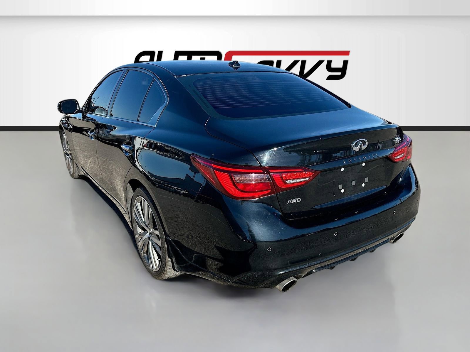 Used 2023 INFINITI Q50 Sensory image 5