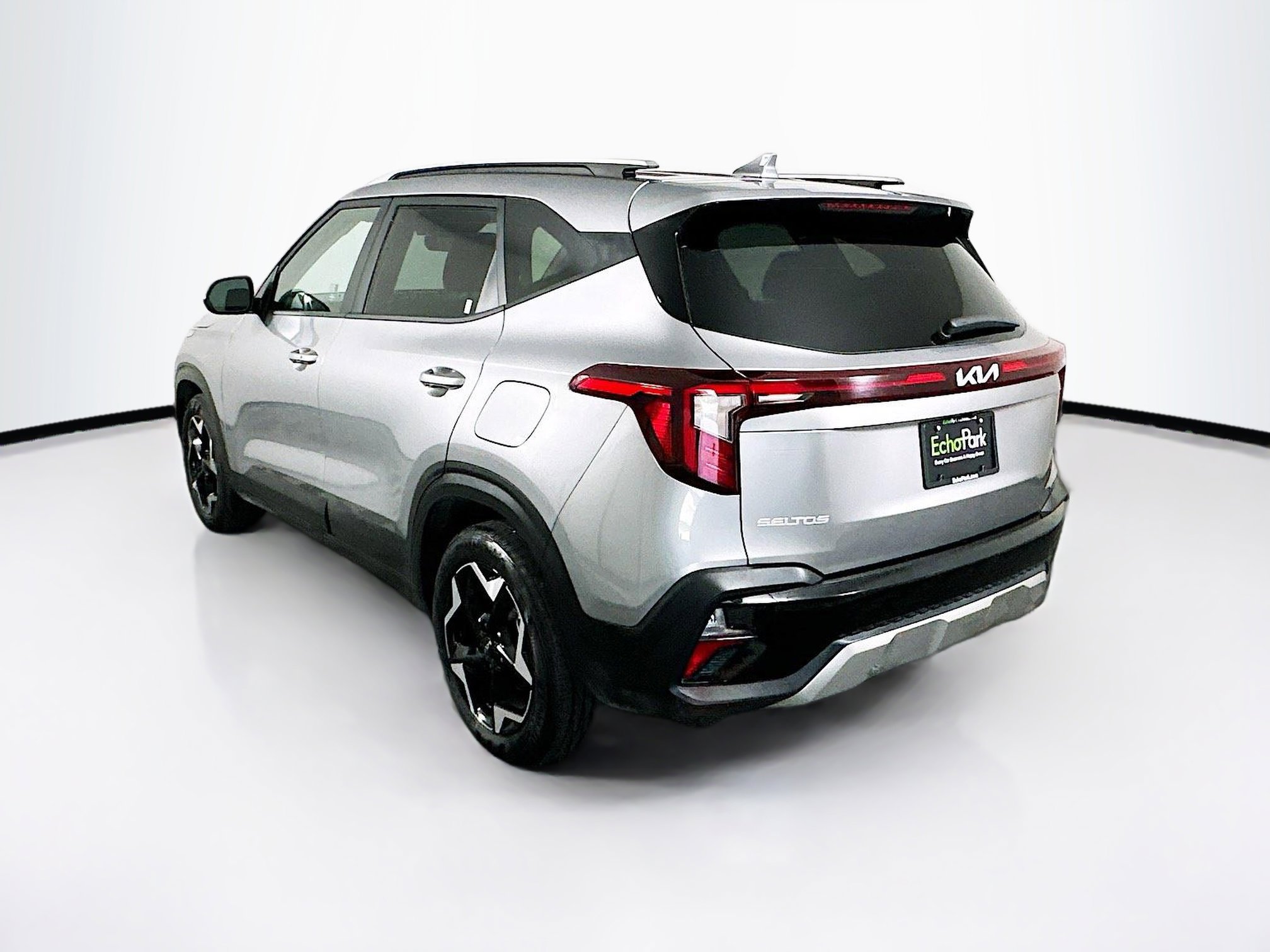 Used 2025 Kia Seltos S image 5