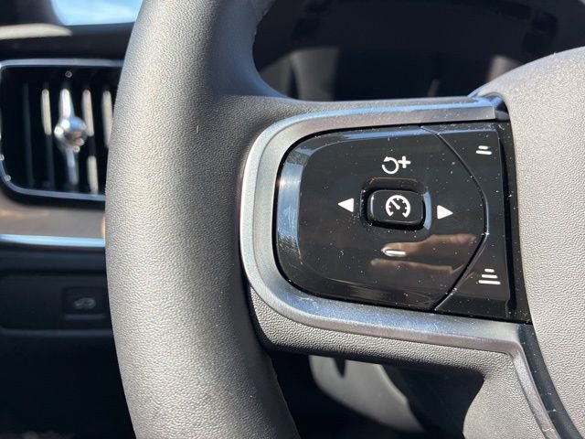New 2026 Volvo XC60 B5 Plus w/ Protection Package Premier AWD/4WD image 27