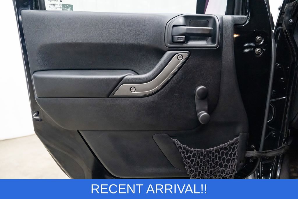 Used 2017 Jeep Wrangler Unlimited Sport w/ Connectivity Group image 19