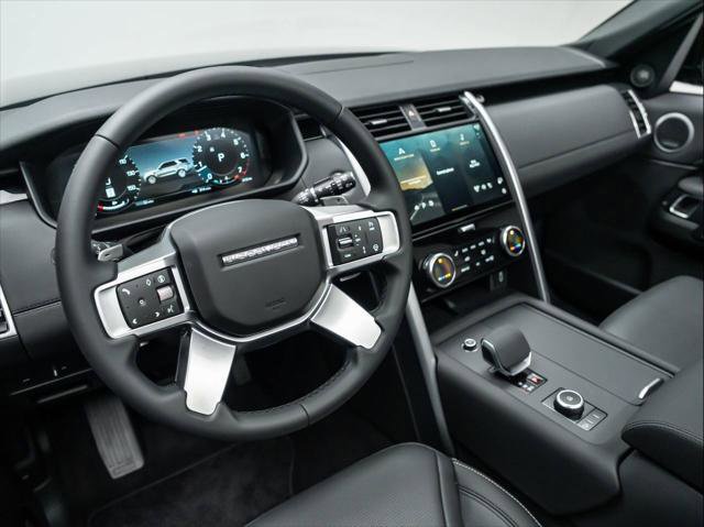 New 2026 Land Rover Discovery S AWD/4WD image 16