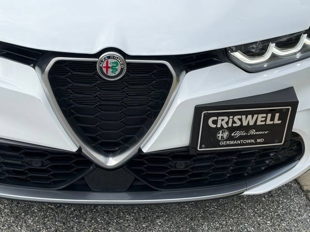 Used 2024 Alfa Romeo Tonale Ti w/ Premium Interior Package AWD/4WD image 11