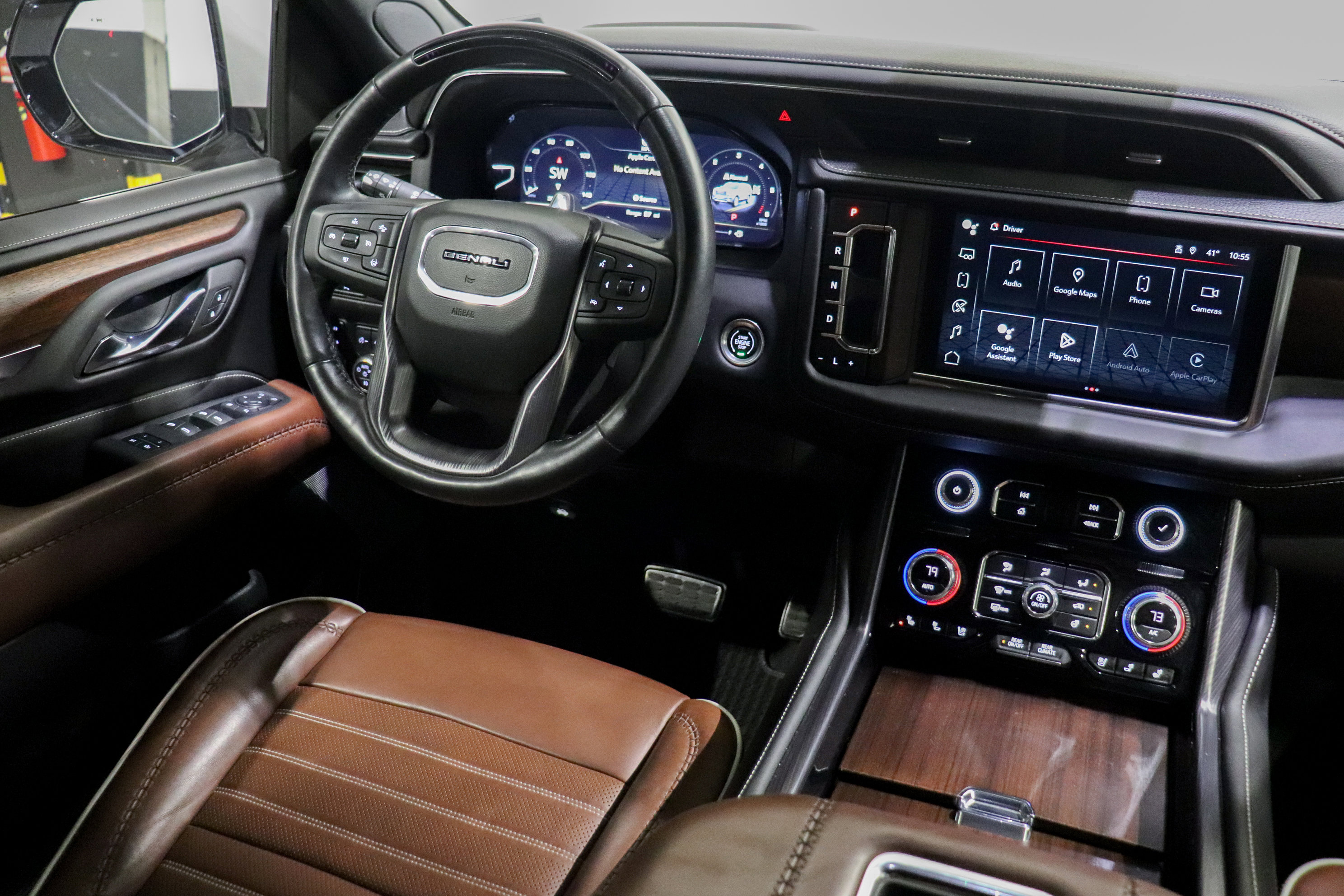 Used 2023 GMC Yukon Denali Ultimate image 31