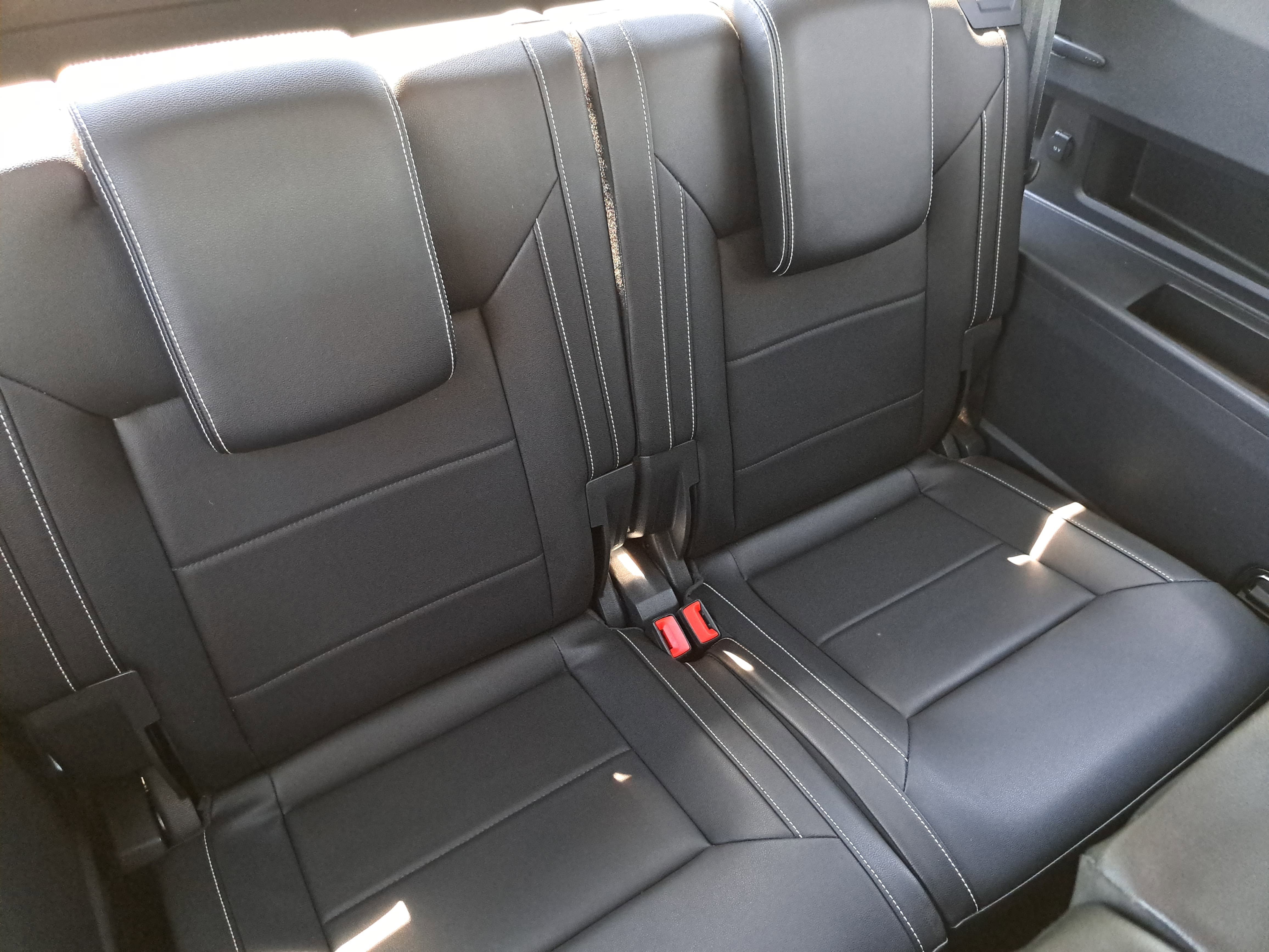 Used 2021 Volkswagen Atlas SE AWD/4WD image 12