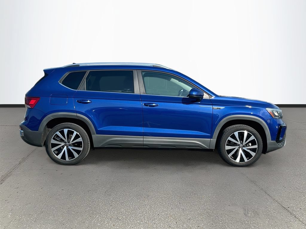 Used 2022 Volkswagen Taos SE FWD image 8