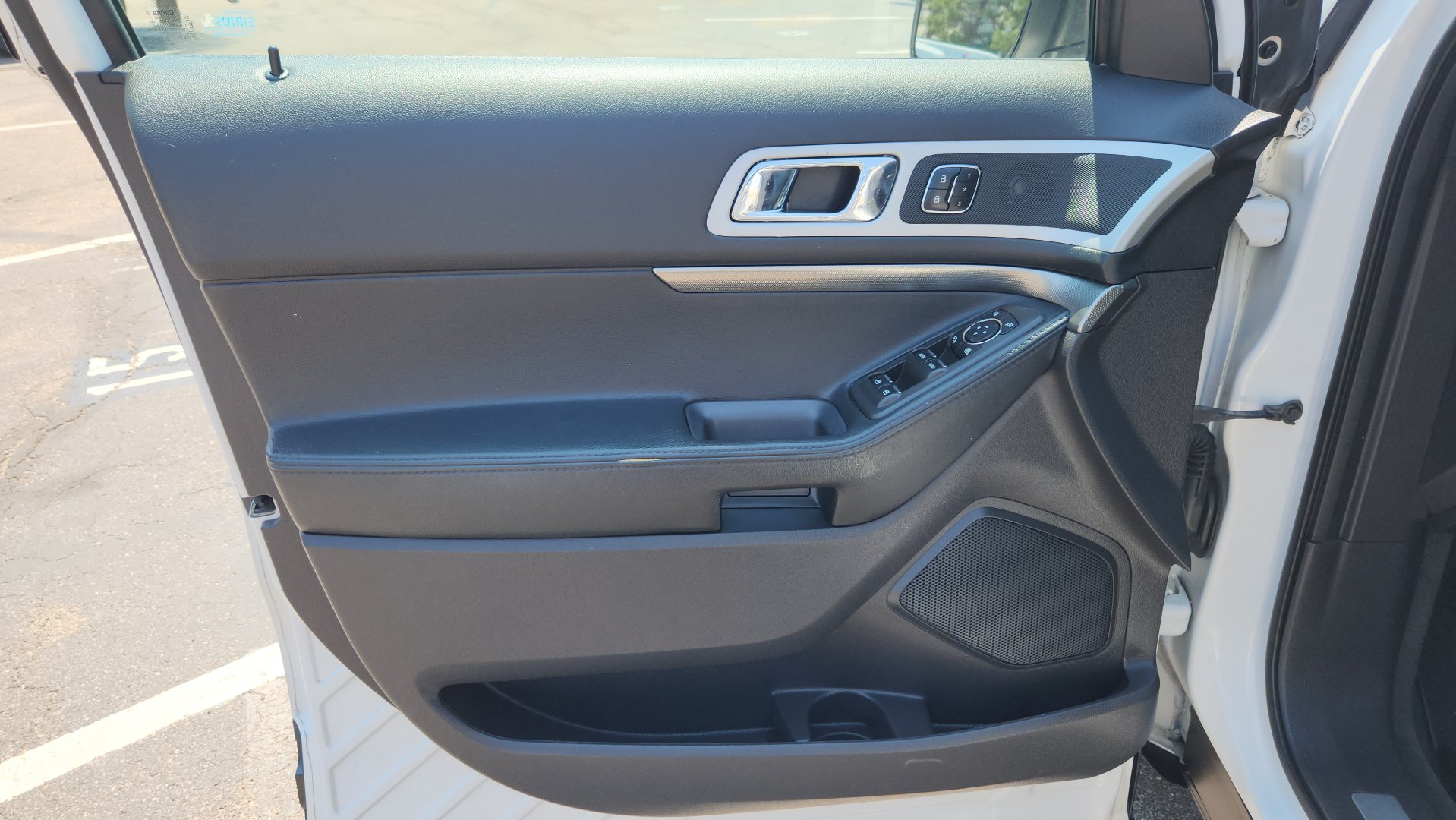 Used 2014 Ford Explorer Sport w/ Equipment Group 401A AWD/4WD image 16