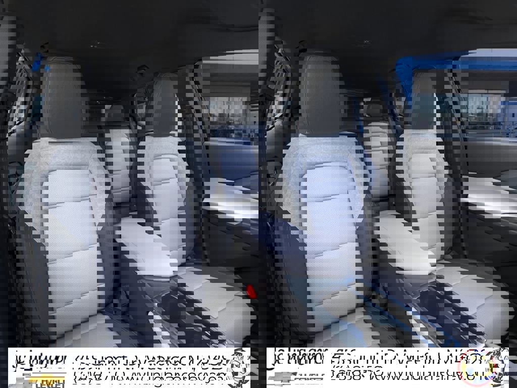 New 2026 Chevrolet Equinox EV LT FWD image 17