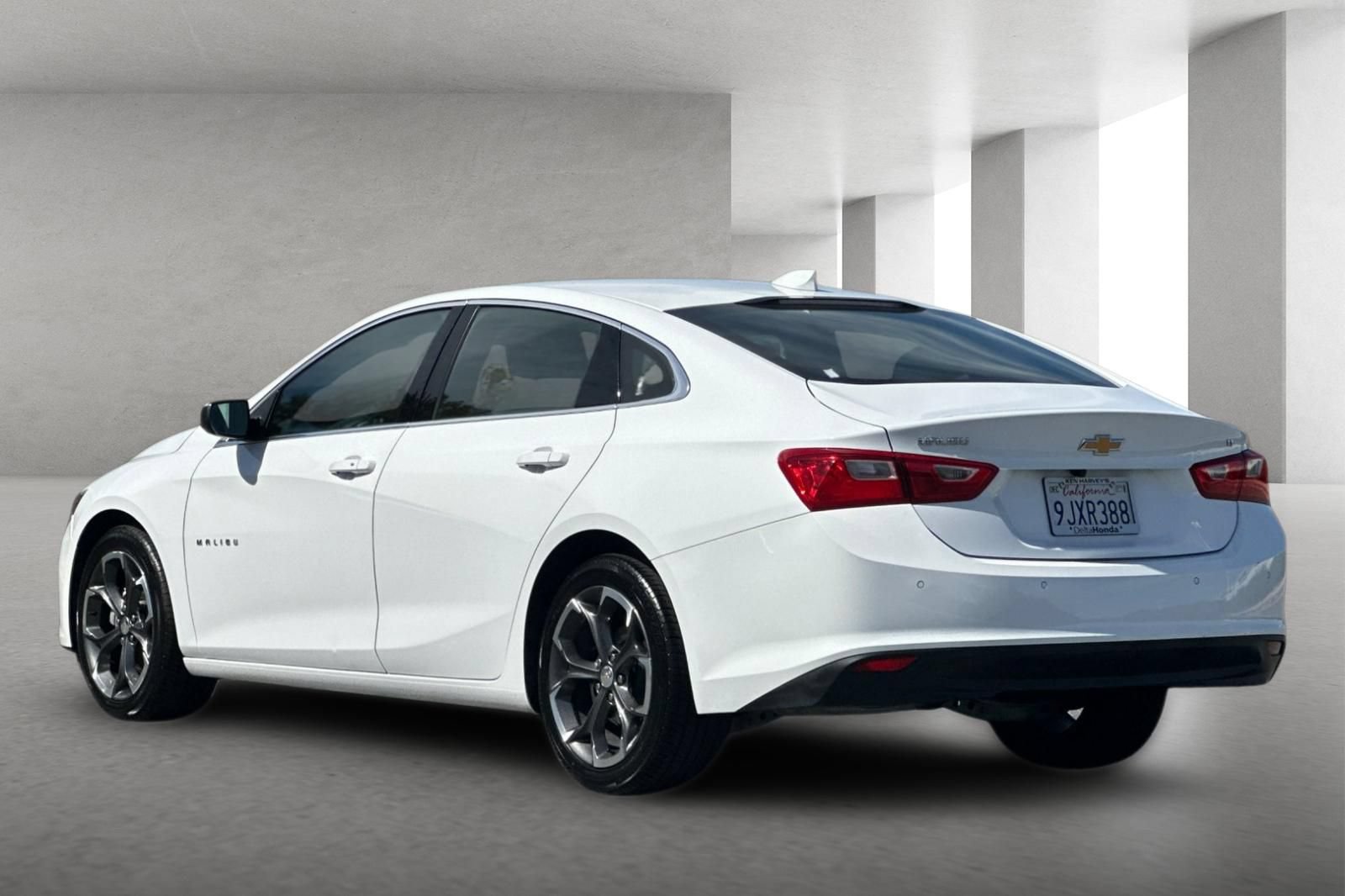 Used 2024 Chevrolet Malibu LT FWD image 6