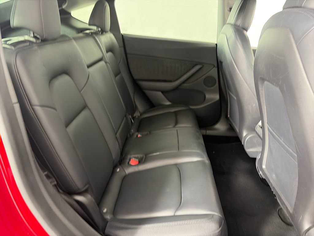 Used 2021 Tesla Model Y Long Range image 25