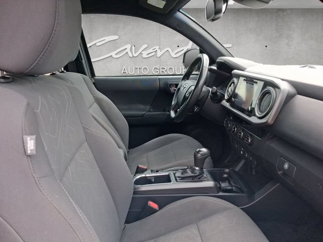 Used 2018 Toyota Tacoma TRD Off-Road AWD/4WD image 30