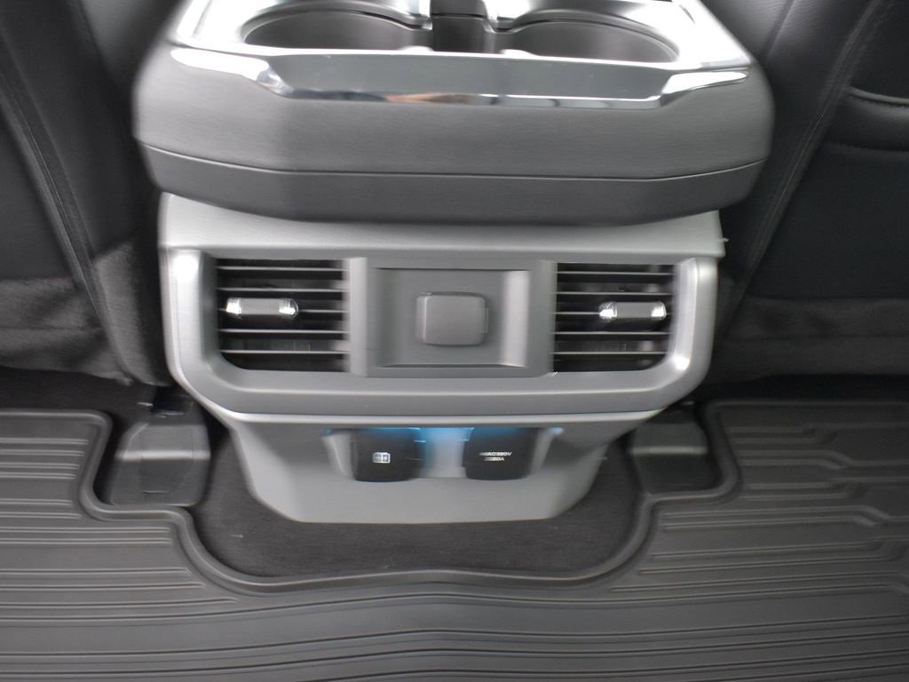 New 2025 Ford F150 Lariat w/ Equipment Group 501A Mid image 11