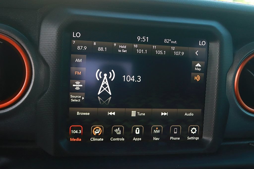 Used 2022 Jeep Gladiator Mojave w/ Cold Weather Group AWD/4WD image 26