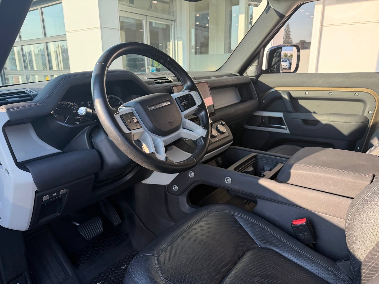 Used 2022 Land Rover Defender 90 S AWD/4WD image 13