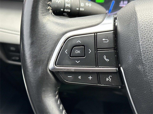 Used 2020 Toyota Highlander XLE image 25