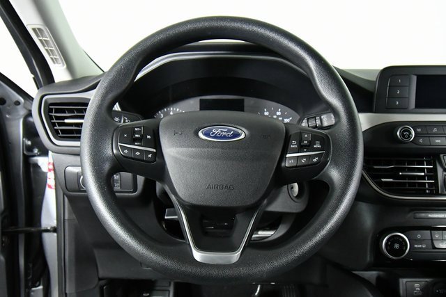 Used 2022 Ford Escape S image 2