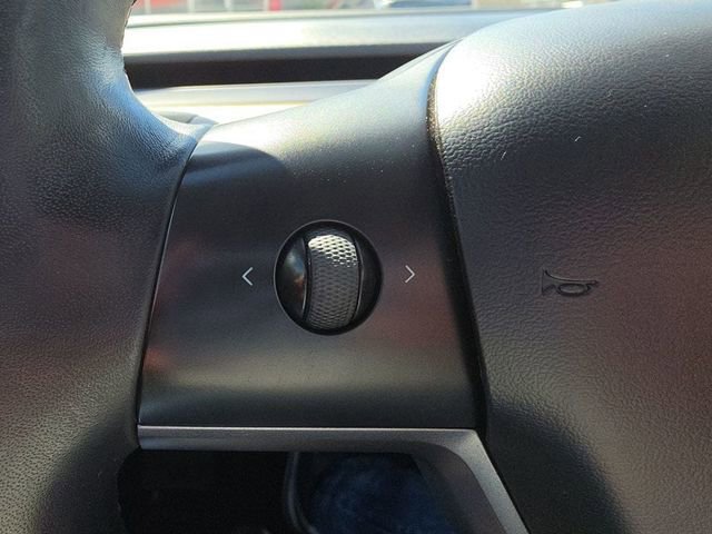 Used 2018 Tesla Model 3 Long Range RWD image 26