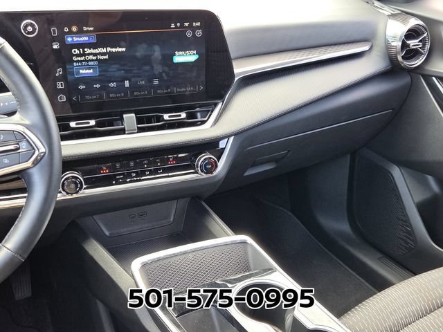 Used 2025 Chevrolet Equinox LT FWD image 24