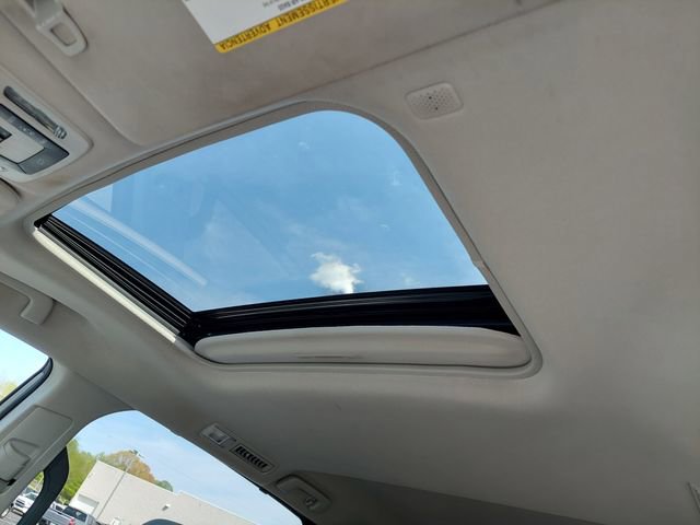 Used 2024 Toyota Sienna XLE w/ XLE Plus Package image 17