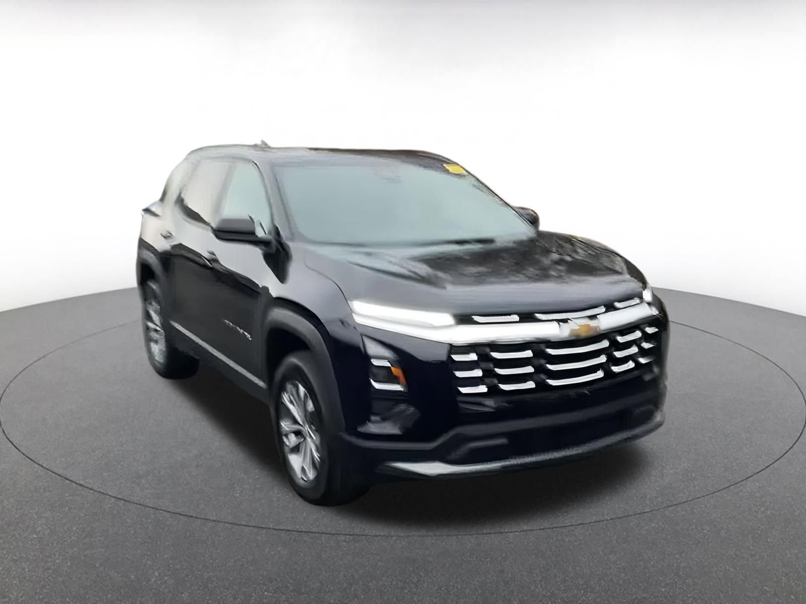 Used 2025 Chevrolet Equinox LT image 3