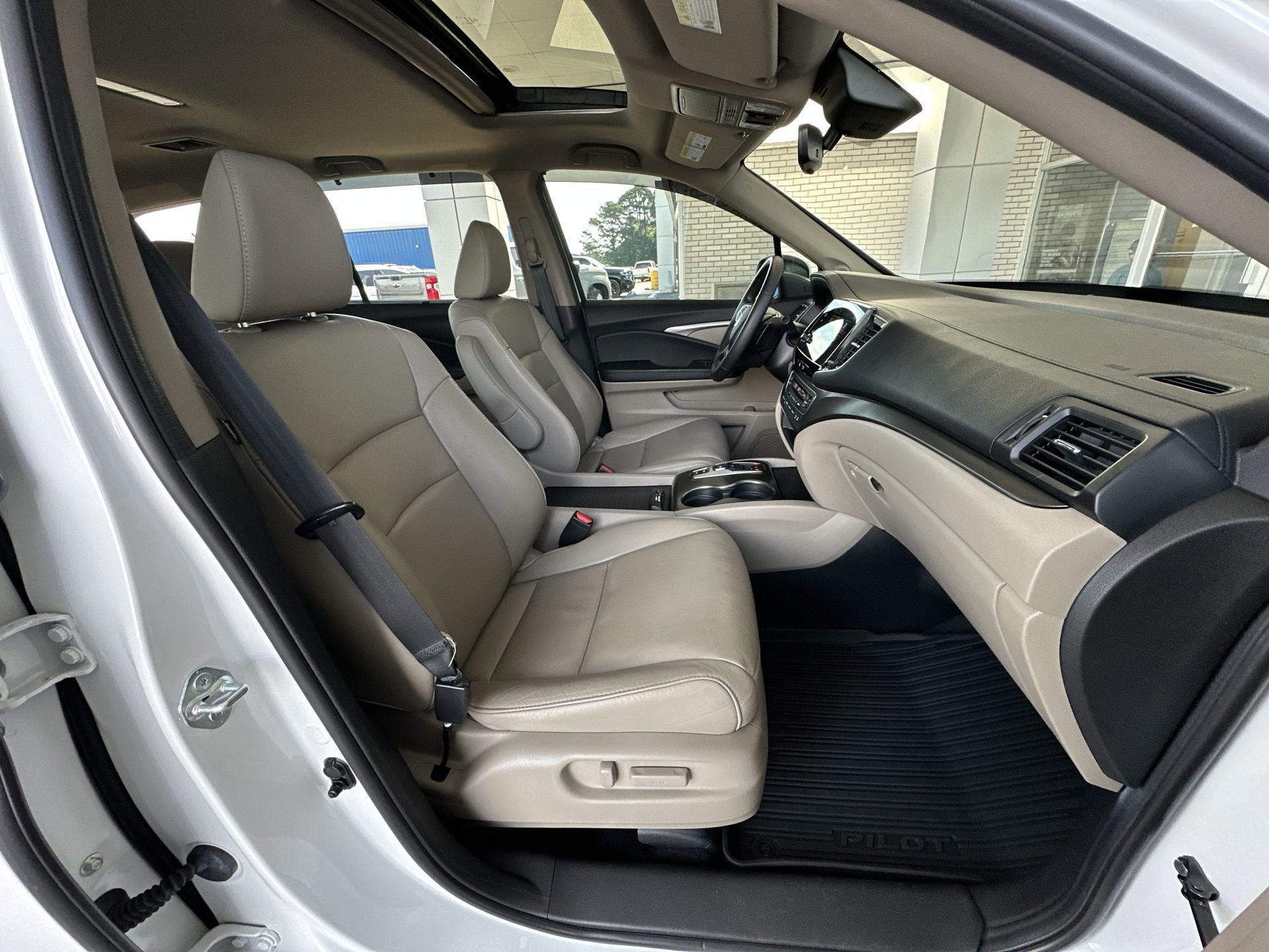 Used 2022 Honda Pilot EX-L image 27
