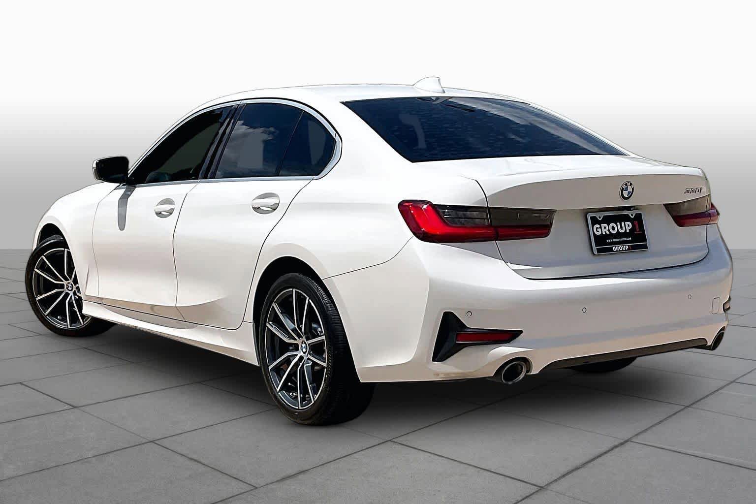 Used 2019 BMW 330i Sedan w/ Premium Package RWD image 12