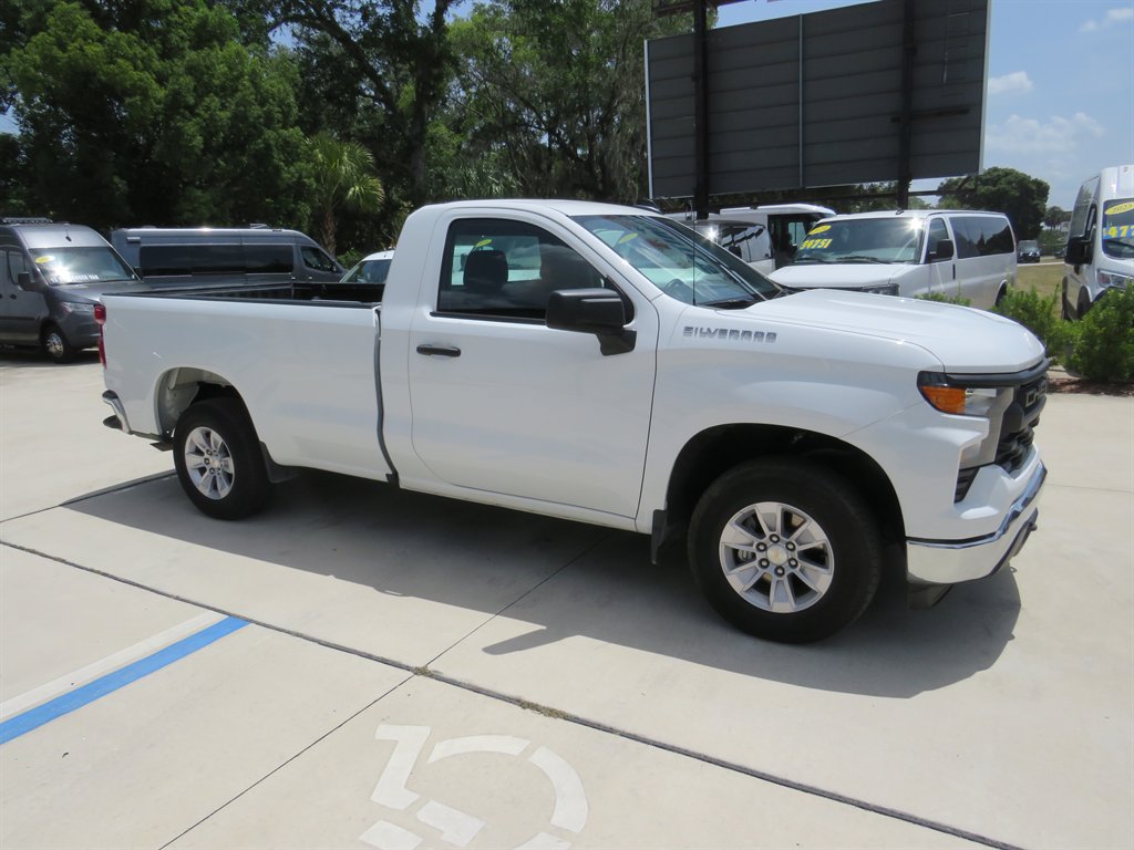 Used 2025 Chevrolet Silverado 1500 W/T RWD image 16