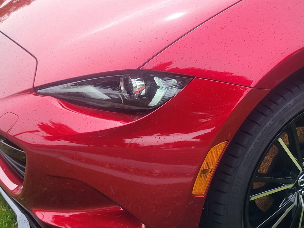 Used 2024 MAZDA MX-5 Miata Grand Touring w/ Appearance Package RWD image 9