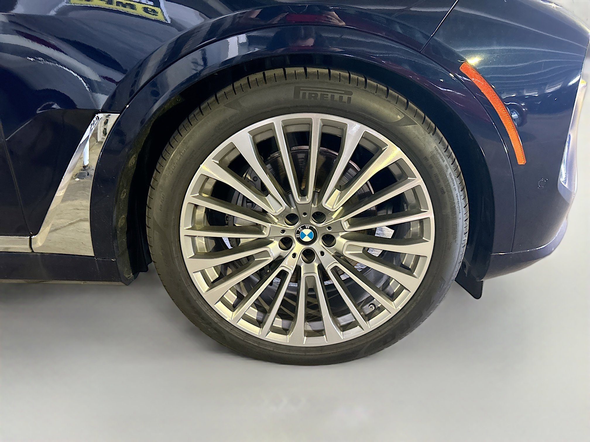 Used 2026 BMW X7 xDrive40i w/ Dynamic Handling Package image 34