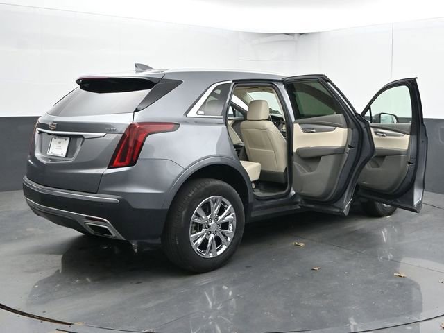 Used 2021 Cadillac XT5 Premium Luxury w/ LPO, Floor Liner Package AWD/4WD image 59