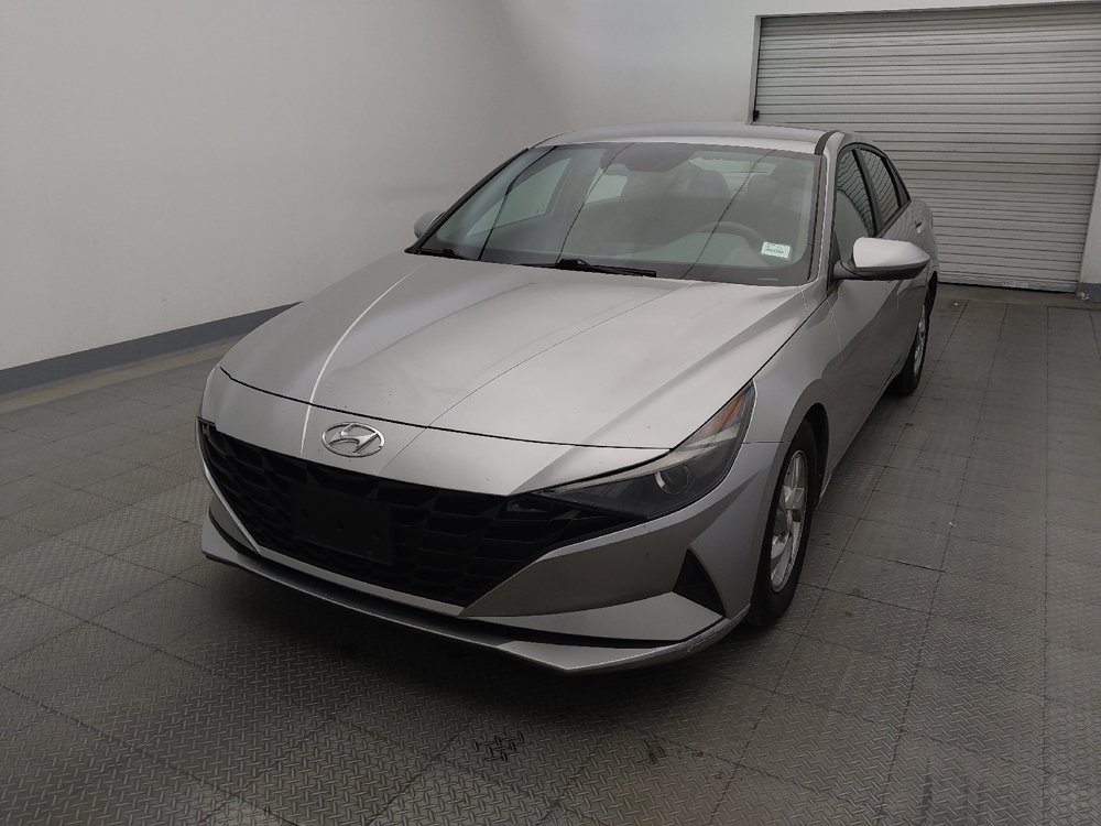Used 2021 Hyundai Elantra SE FWD image 15