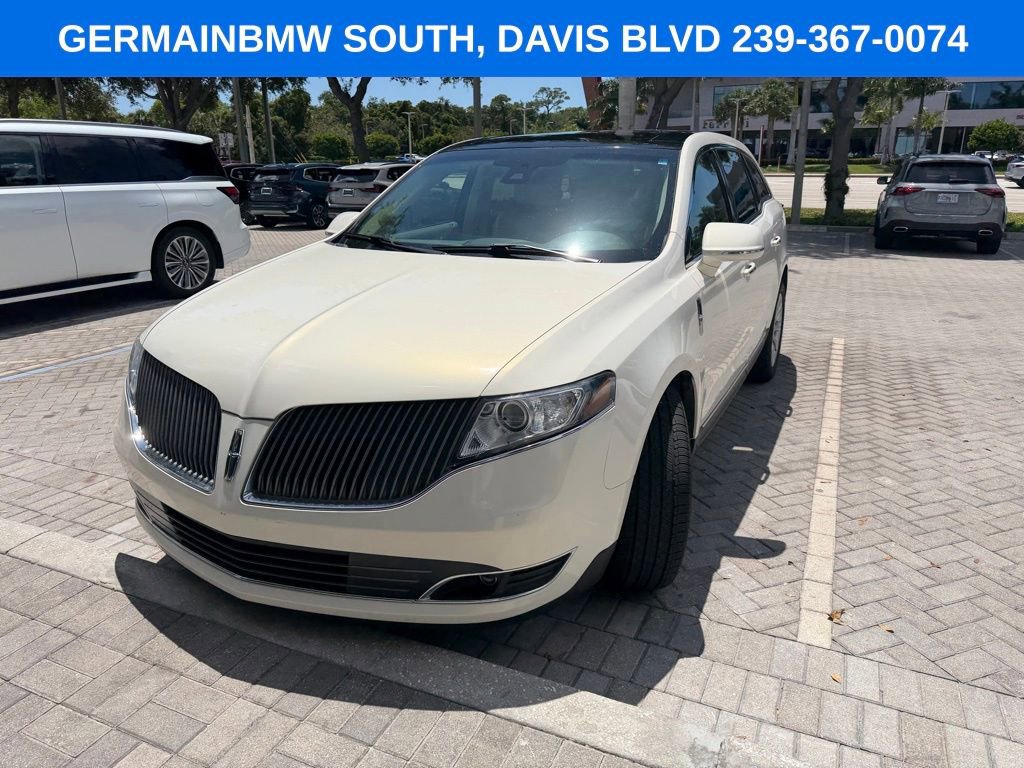 Used 2013 Lincoln MKT AWD image 15
