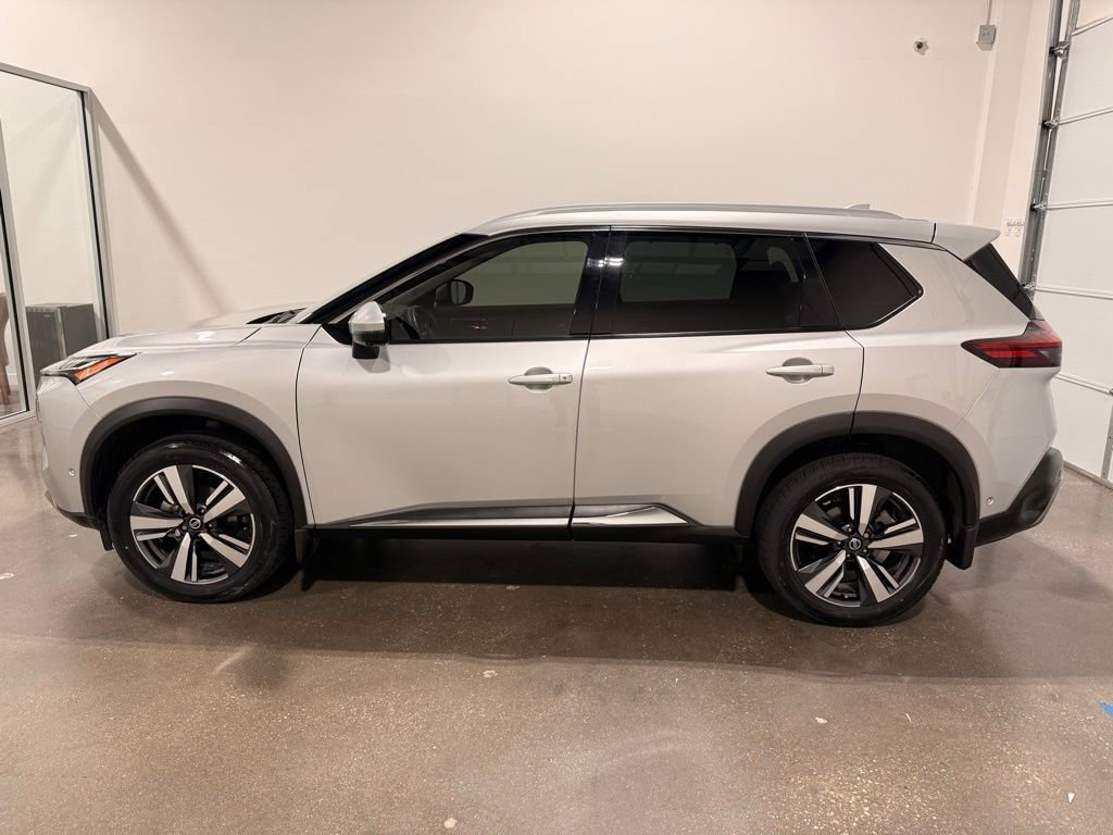 Used 2021 Nissan Rogue Platinum FWD image 8